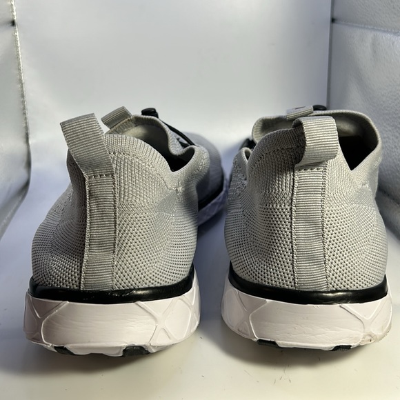 DLGJPA men’s water shoes size (46) 13 in size excellent pre-loved condition - Picture 4 of 5